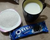 A picture of step 1 of Chocolate shake.