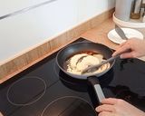A picture of step 3 of Traditional Manchegan Gachas.