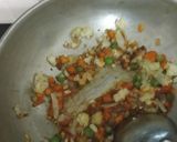 फ्राईड राईस (fried rice recipe in marathi) रेसिपी स्टेप 4 फोटो 