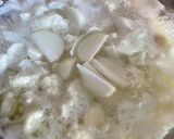 Gambar langkah 3 resipi Bunga Kubis Masak Air.