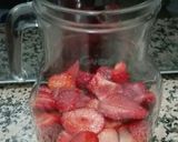 Foto del paso 1 de la receta: Un riquísimo batido 🍹 de fresas 🍓