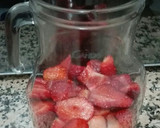 Foto del paso 1 de la receta: Un riquísimo batido 🍹 de fresas 🍓