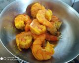 A picture of step 1 of Malai prawn.
