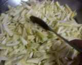 A picture of step 3 of Heeng karie pickle.