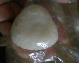 Foto langkah ke 6 dari resep Onigiri Isi Sayur.