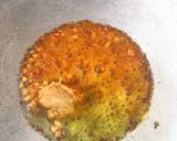 A picture of step 2 of Kathiyawadi masala khichadi.