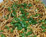 A picture of step 5 of Chinese bhel.