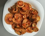 Foto del paso 1 de la receta: Tortilla de rovellons con butifarra de setas