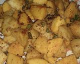 A picture of step 3 of Chatpati fried idli.