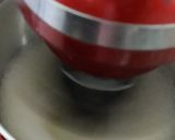 Foto del paso 5 de la receta: Pie de frutilla y merengue al vino