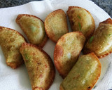 Foto del paso 7 de la receta: Empanadillas de espinacas, queso crema y aguacate