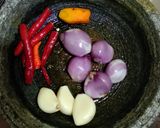 Foto langkah ke 2 dari resep Tumis Daun Singkong.