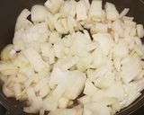 Foto del paso 4 de la receta: Chipironcitos marinados en Miso Cítrico con cebolla y champiñón