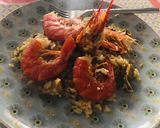 Foto del paso 3 de la receta: Arroz con gambones y alcachofa