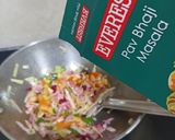 A picture of step 3 of Pav Bhaji Bread Pakoda.