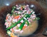 Foto langkah ke 3 dari resep Tumis Cumi asin cabe ijo.