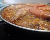 Foto del paso 7 de la receta: Fideuá de sepia y gambones (con salmorreta)