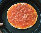 Foto langkah ke 5 dari resep Pizza Sosis Jamur Mudah&Enak.