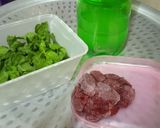 A picture of step 1 of Strawberry Margarita.