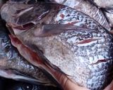 A picture of step 1 of Grilled Whole Fish with Tamarind, Sweet Soy Sauce and Bento Rice.