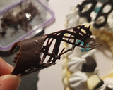 Foto del paso 5 de la receta: Como hacer decoraciones fáciles en chocolate para tortas