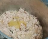 A picture of step 3 of Qeema,matar,aloo (chicken).