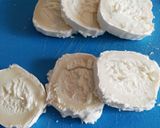 A picture of step 1 of Goat Cheese and Blood Sausage Toasts with Caramelized Onion.