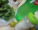 A picture of step 1 of Mint Margarita 🍸🥂.