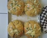 Foto langkah ke 8 dari resep Roti Viral : Korean Garlic Cheese Bread.