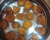 A picture of step 4 of Dahi Fulki.
