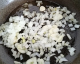 Foto del paso 5 de la receta: Cinta de lomo adobada en salsa con verduras