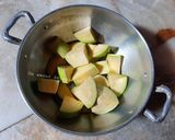 Une image de l'étape 3 de Soupe de courge longue verte au lait 🥣.
