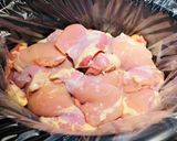 A picture of step 2 of Crockpot Italian Beer 🍺 Chicken 🐔.