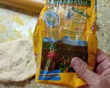Foto del paso 2 de la receta: Bocaditos arrollados de salame especiado