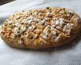 Foto del paso 10 de la receta: Pan de espelta con pipas de calabaza, cebolla frita y orejones