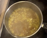 Foto del paso 3 de la receta: Sopa de curry y manzana, espárragos, huevo poché y bacon