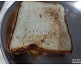 A picture of step 3 of Sriracha Egg Sandwich.