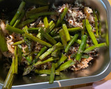 Foto del paso 5 de la receta: Quinoa con salmón, espárragos a la plancha y mango!!!