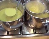 A picture of step 3 of Asparagus and Broad Bean soup.