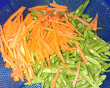 Foto langkah ke 1 dari resep Orak arik Buntel (buncis wortel) (lunchbox suami part 19).