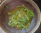 A picture of step 2 of Palak Chole.