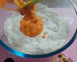 Foto langkah ke 2 dari resep Sempolan Gulung Mie Wortel.