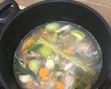 Foto langkah ke 4 dari resep Sup Ayam ala Pak Min Klaten.