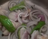 A picture of step 1 of Red cabbage soup.