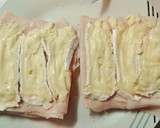 Foto del paso 11 de la receta: Tostas de pechuga de pavo y queso brie con cebolla, nueces y piñones caramelizados