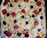 Foto del passaggio 3 della ricetta Focaccia veloce - soffice e molto alveolata