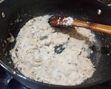 A picture of step 7 of Nawabi paneer veg anda curry.