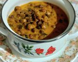 A picture of step 5 of SWEET & SOUR BLACK (DESI) CHICKPEAS.