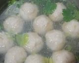 芹菜蝦仁魚丸湯的食譜步驟2照片