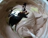 Foto langkah ke 5 dari resep Chocolate cake with coffee whipped cream.